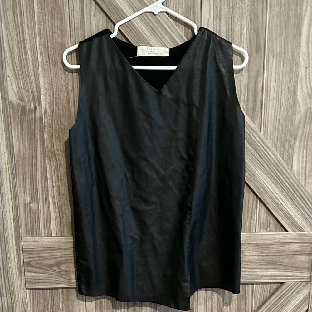 Zaraknit Pleather Elegant Black Sleeveless Top